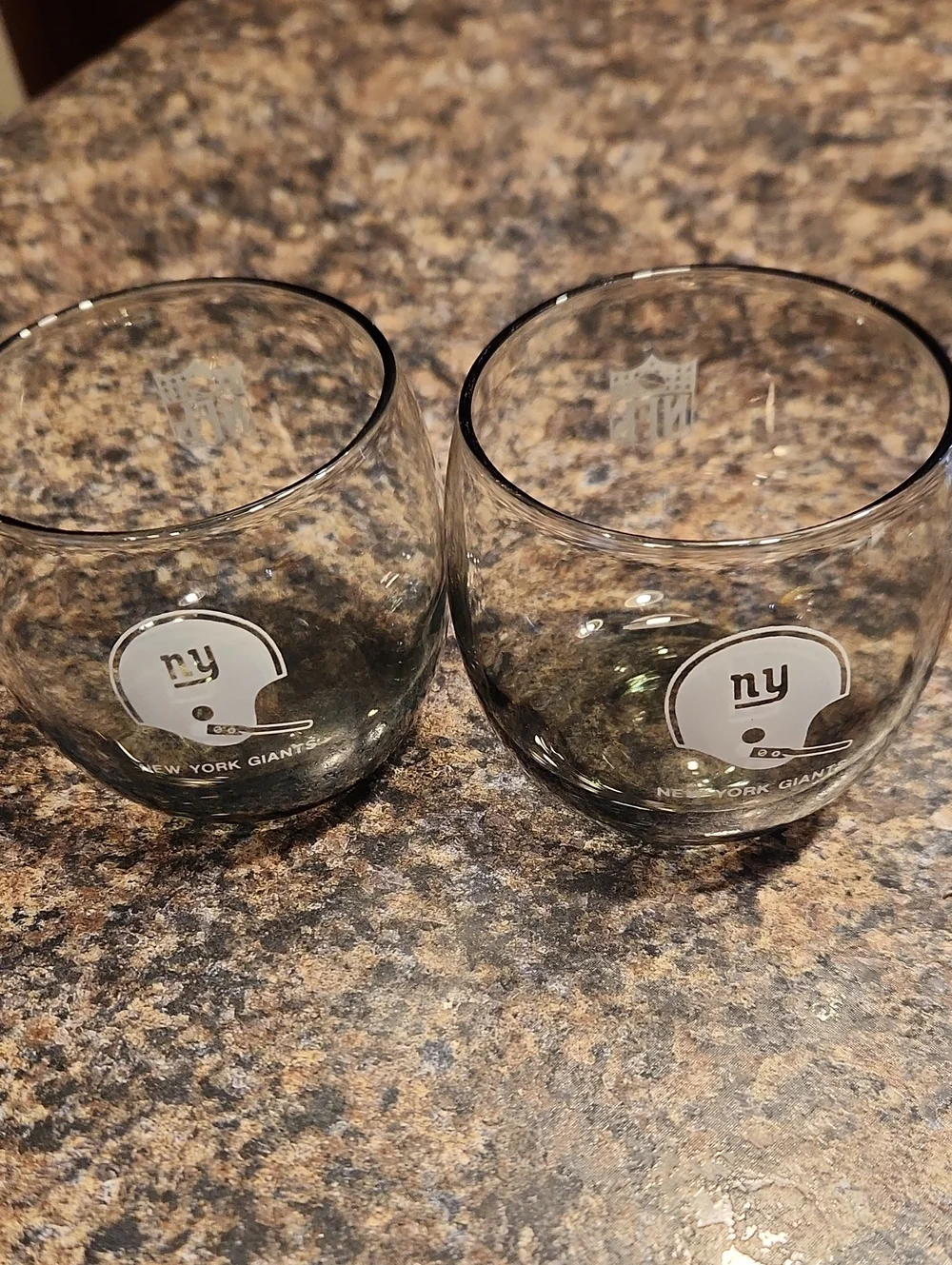 EUC Vtg. Set Of 2 70's NFL NY Giants Smoky Whiskey Bar Glass